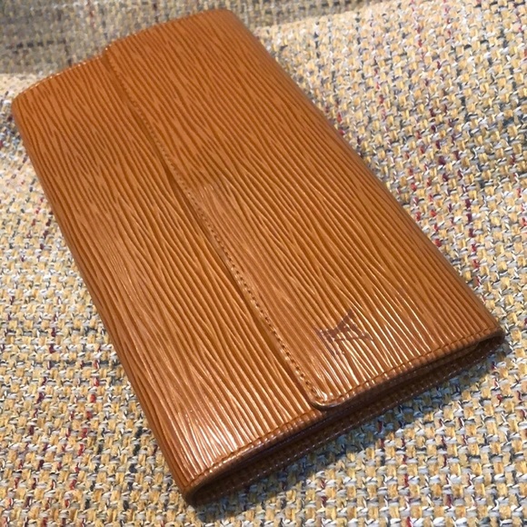 LOUIS VUITTON Cipango Gold Epi Porte Feuille Sarah Long Bifold Wallet SR0011 - Picture 8 of 17